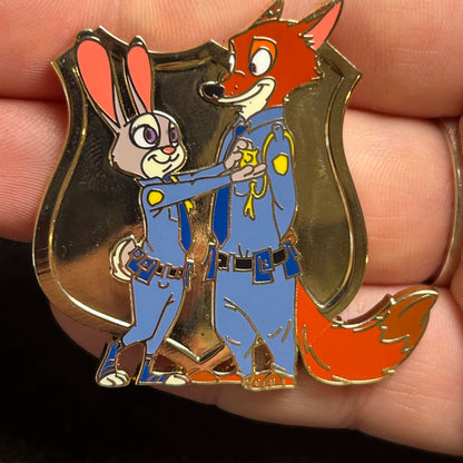 2025 - Judy Hopps and Nick Wilde - Gold Police Badge - Zootopia - Disney Pin