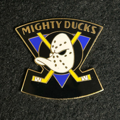 2003 - Mighty Ducks - Hockey Sticks - Disney Pin