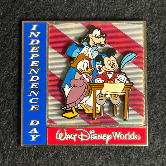 2001 - Mickey, Goofy, and Donald - Lenticular - Independence Day - LE 5,000 - Disney Pin