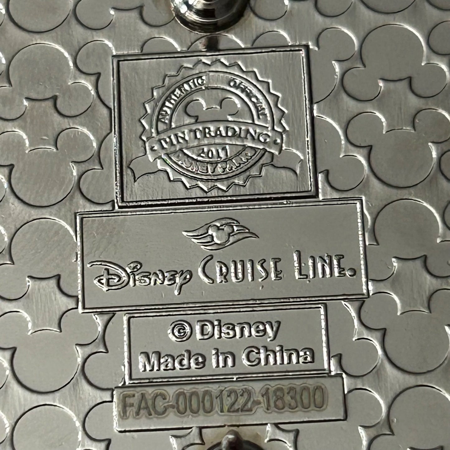 2017 Cinderella Disney Cruise Line Shield Pin