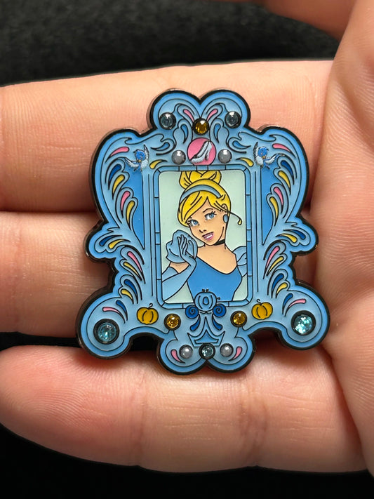 Loungefly - Cinderella - Portrait with Gemstones - Disney Pin