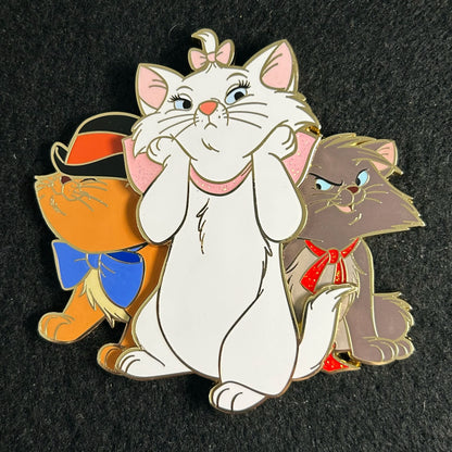 Pink a la Mode - MII - Marie, Berlioz, & Toulouse - LE 300 - Disney Pin