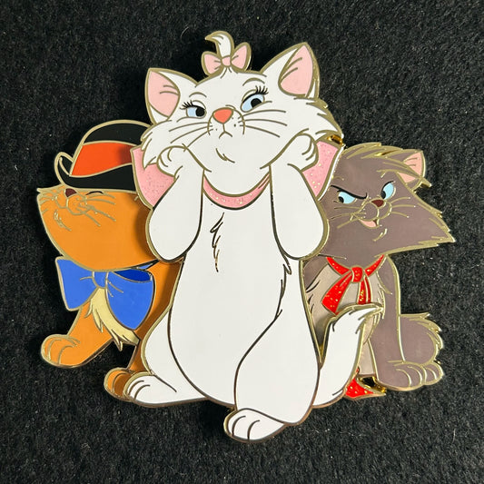 Pink a la Mode - MII - Marie, Berlioz, & Toulouse - LE 300 - Disney Pin