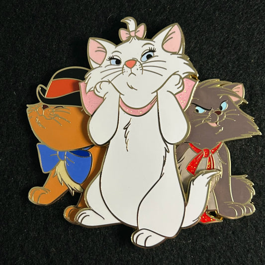 Pink a la Mode - MII - Marie, Berlioz, & Toulouse - LE 300 - Disney Pin