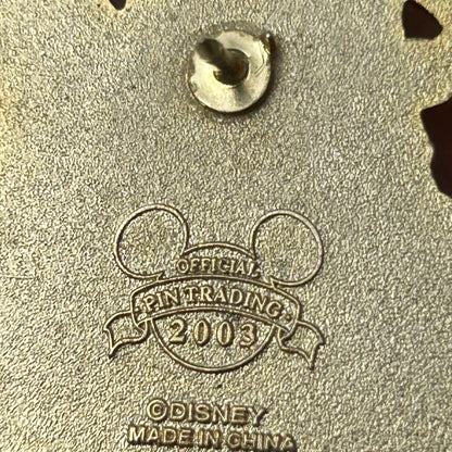 2003 Mickey and Minnie Hilton Head Island Resort pin