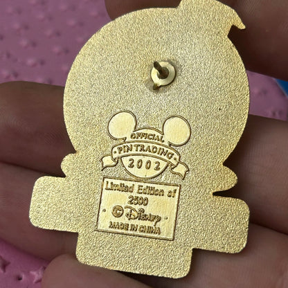 LE 2002 Flag day pin