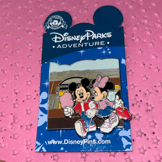 2012 Mickey and Minnie Disney adventures pin