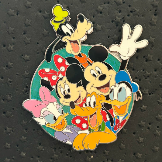 2025 - Fab 6 - Cluster - Mickey, Minnie, Donald, Daisy, Goofy and Pluto - Disney Pin
