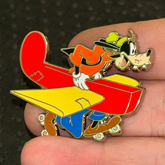 2024 - Goofy - Flying Makeshift Plane - Pilot - Disney Pin