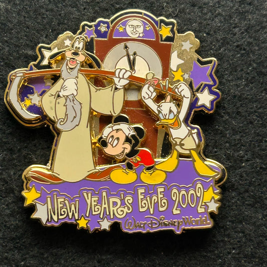 2002 - Goofy, Mickey and Donald Duck - New Years Eve - LE 7,500 - Disney Pin