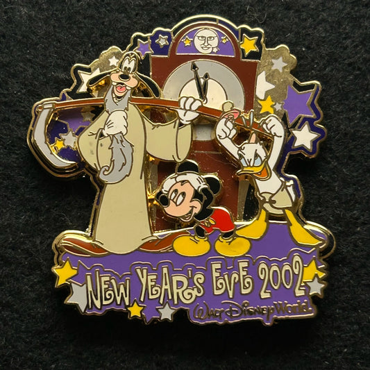 2002 - Goofy, Mickey and Donald Duck - New Years Eve - LE 7,500 - Disney Pin