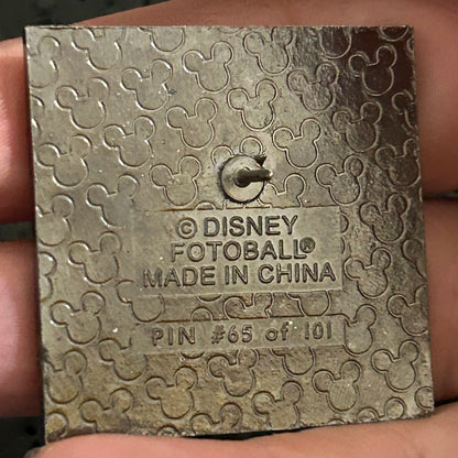 2001 - Mickey Mouse - How To Fly - First Comic Strip 1930 - Millennium - Disney Pin