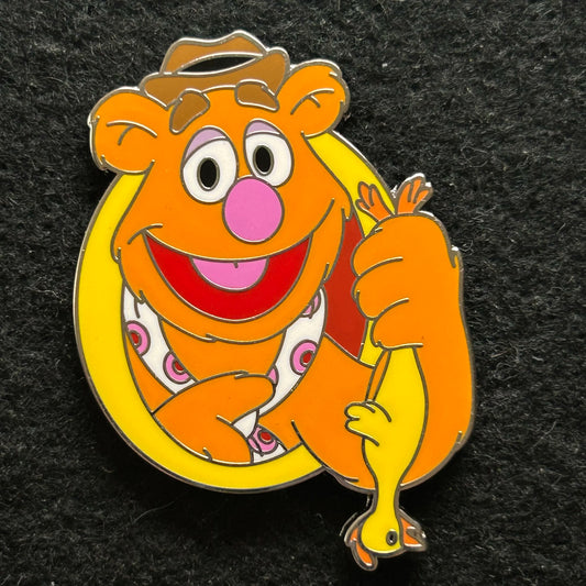 2023 - Fozzie Bear - Holding Rubber Chicken - Muppets - Disney Pin