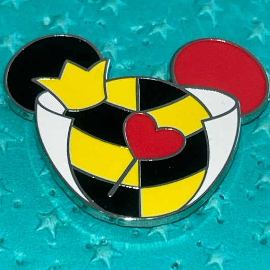 Queen Of Hearts Mickey Head Pin