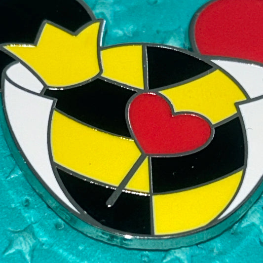 Queen Of Hearts Mickey Head Pin