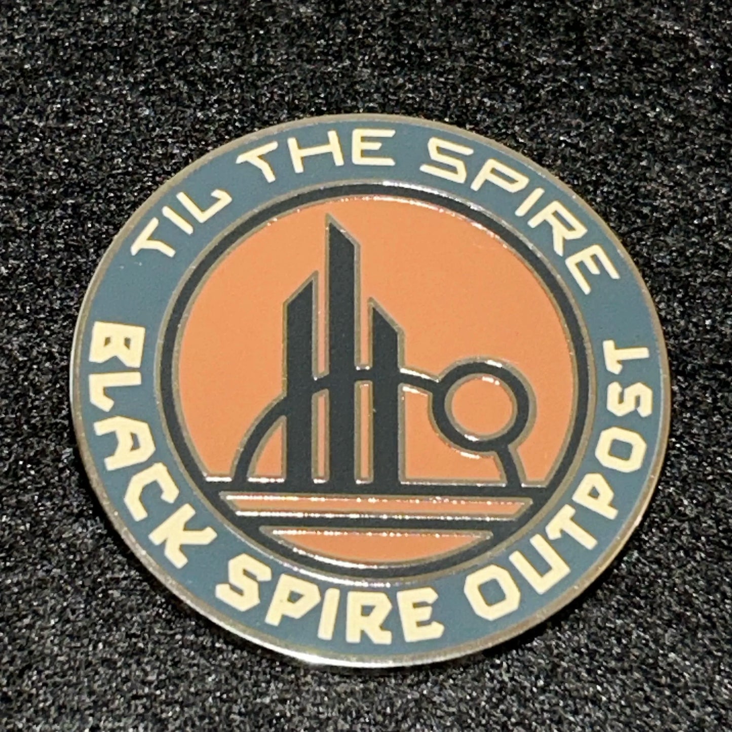 2023 - Black Spire Outpost - Galaxy Edge - Star Wars - Lucas Films - Disney Pin