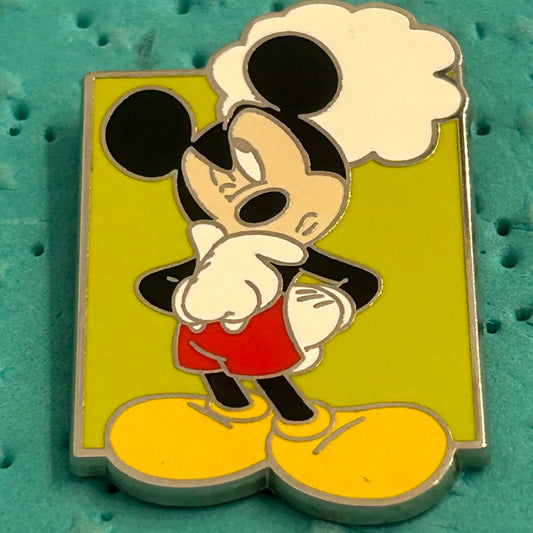 2022 Mickey Mouse thinking pin
