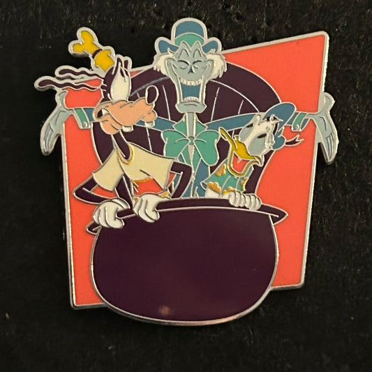 2024 - Goofy - Donald, Hatbox Ghost - Play in the Park - Mystery Pin