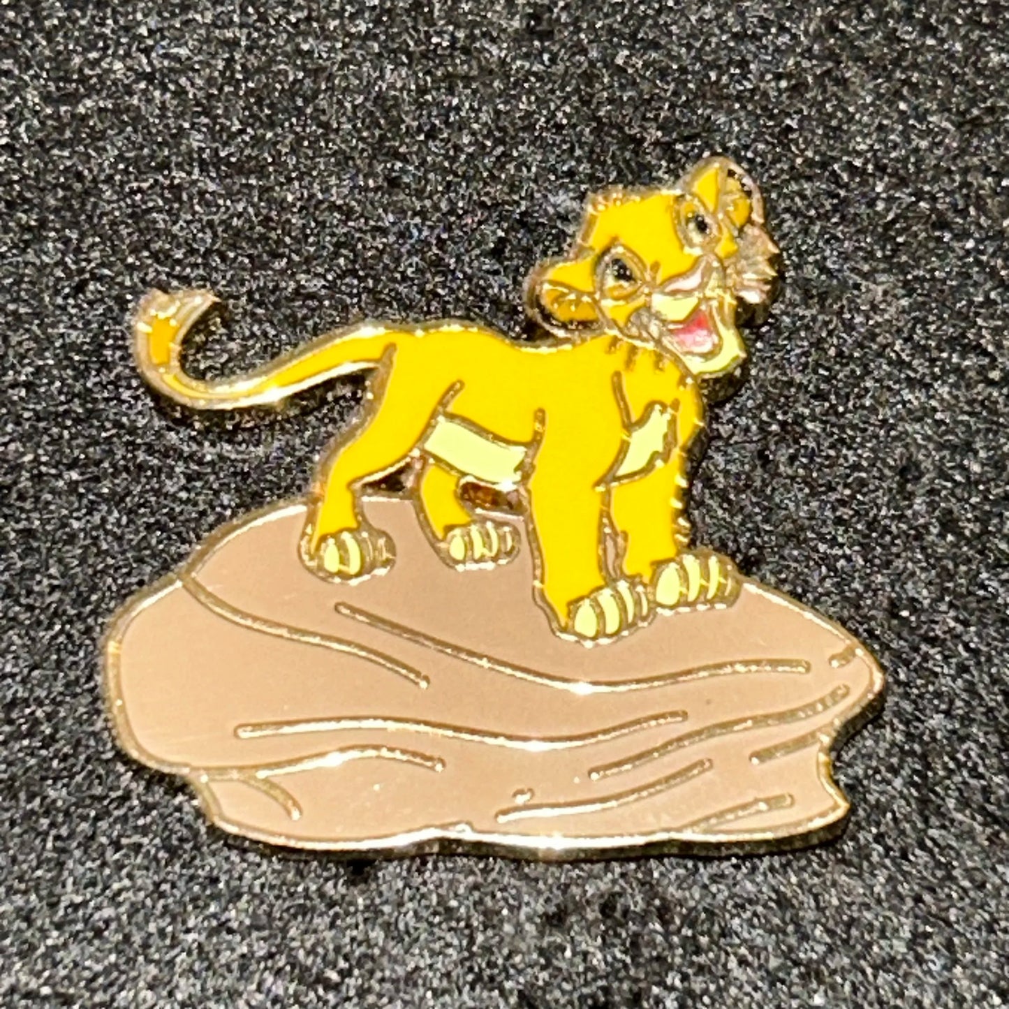 2024 - Simba on a Rock - The Lion King - Disney Pin