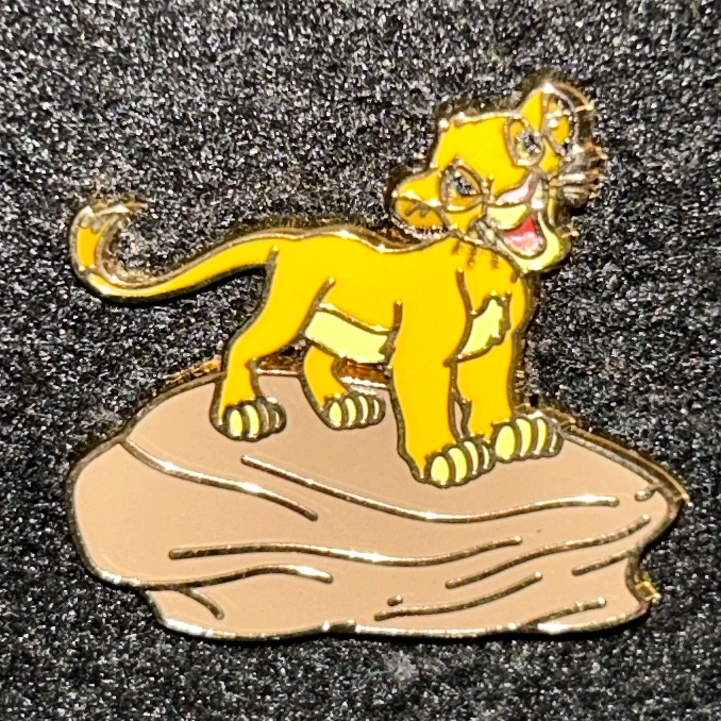 2024 - Simba on a Rock - The Lion King - Disney Pin