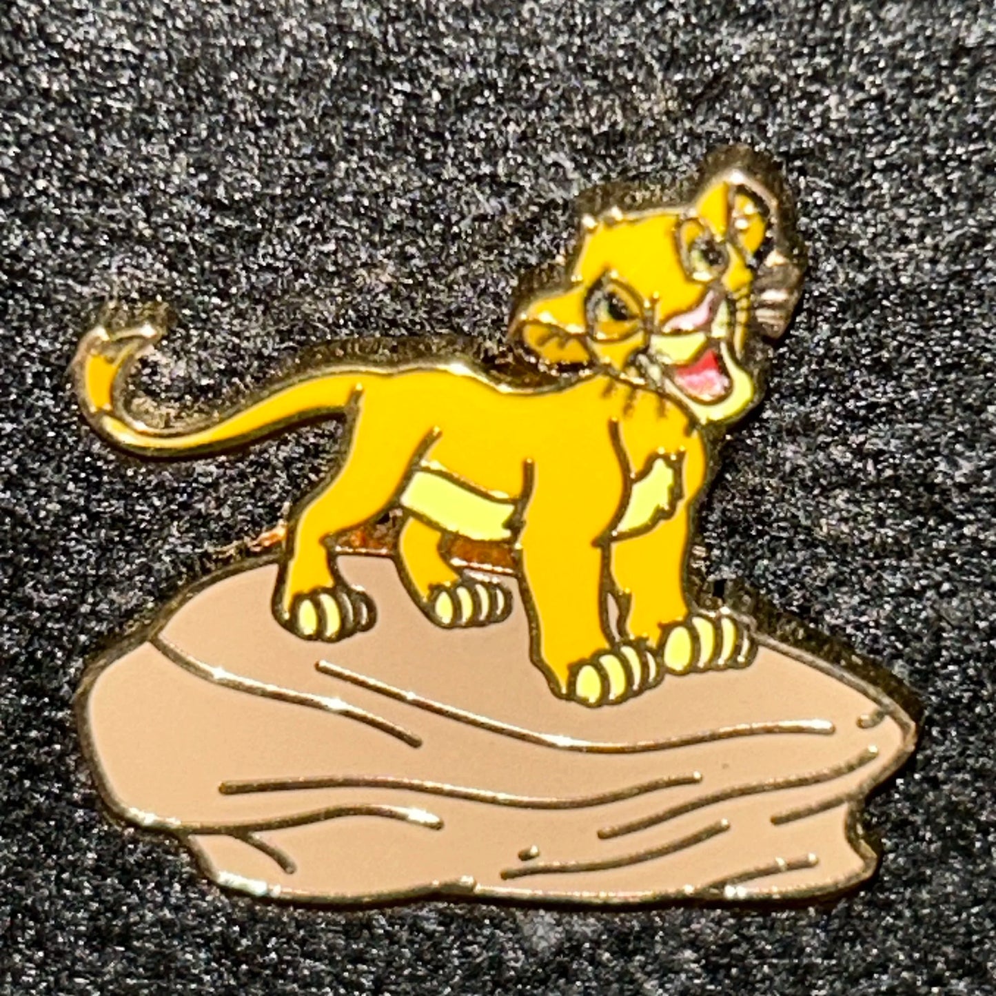 2024 - Simba on a Rock - The Lion King - Disney Pin