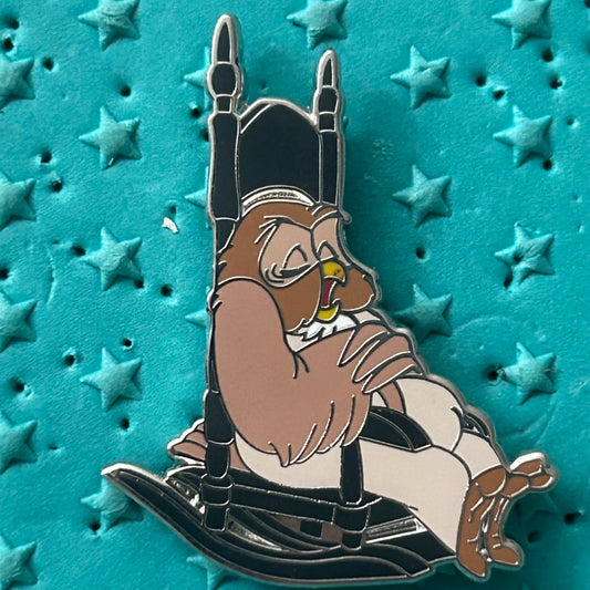 2022 Sleepy Owl Pin Winnie the Pooh