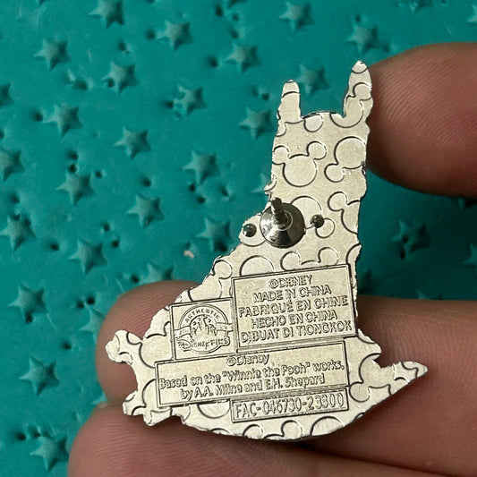 2022 Sleepy Owl Pin Winnie the Pooh