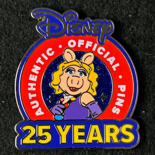 2025 - Ms Piggy - Muppets - 25 Years Of Pin Trading - LR - Logo - Disney Pin