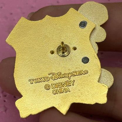 Tokyo Disney Sea 2nd Anniversary Mickey Shield Pin