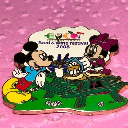 LR Epcot Food and Wine Festival Mickey/ Minnie Picnic Pin