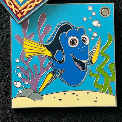 2024 - Dory - Yacht and Beach - Christmas Present - Hinge - LE 2,500 - Disney Pin