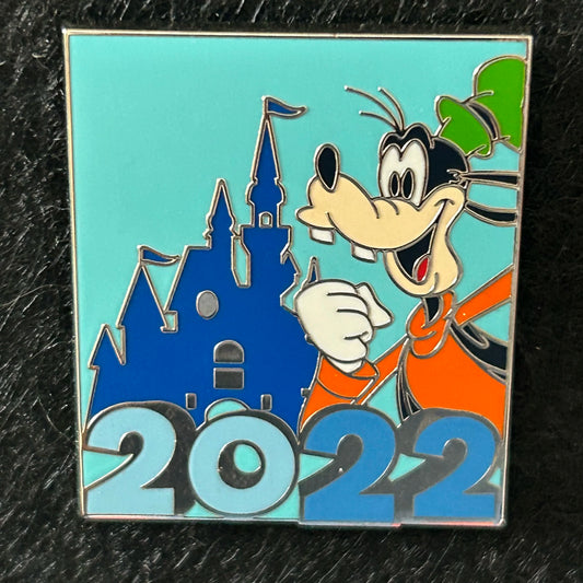 2022 - Goofy - With Castle - Disney Pin