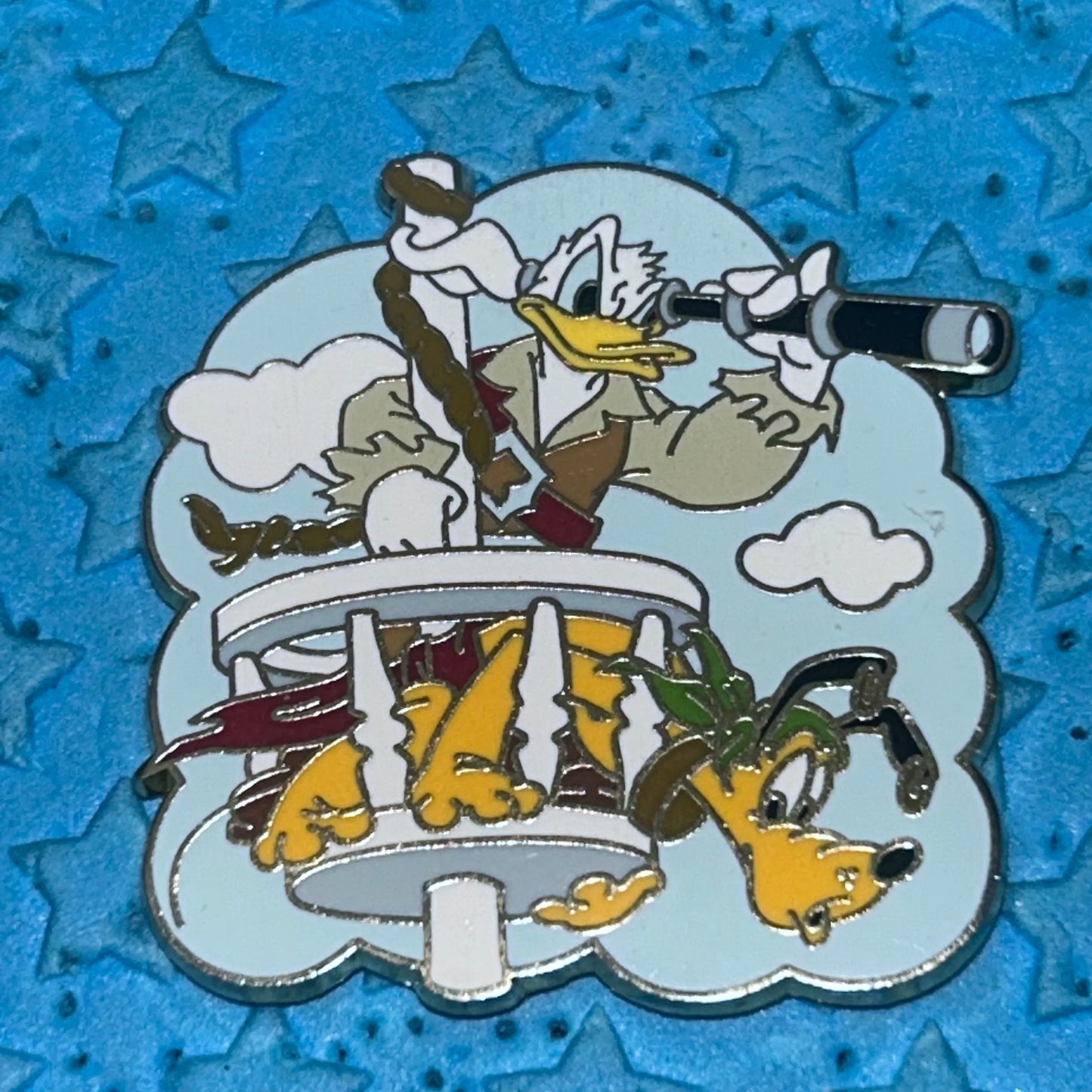 2011 - Pirates of Caribbean - Donald and Pluto - Disney Pin
