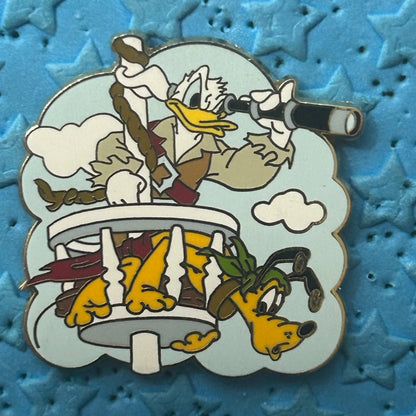 2011 - Pirates of Caribbean - Donald and Pluto - Disney Pin