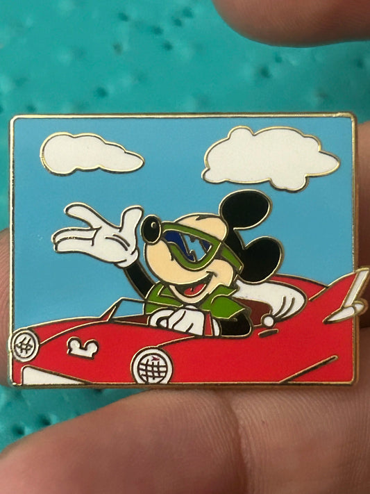 2002 - Mickey Mouse Driving Car Waving Pin