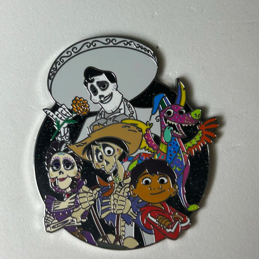 2025 - Coco - Pixar - Cluster - Disney Pin