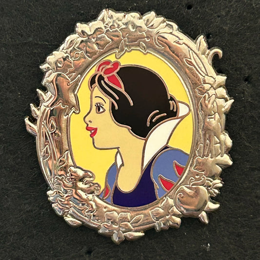 2024 - Snow White - Princess - Side Portrait - Disney Pin