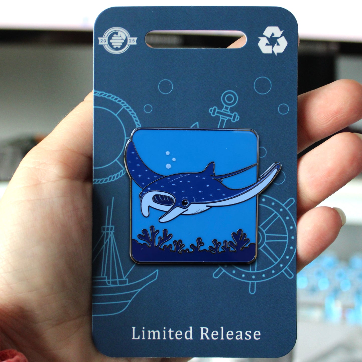 Manta Ray Pin With Magnet - Ocean Creatures Series