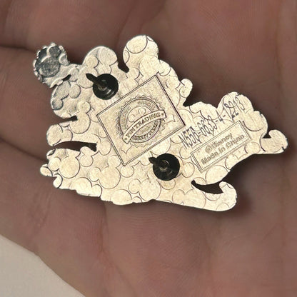 2013 - Minnie And Mickey - Sledding - Disney Pin