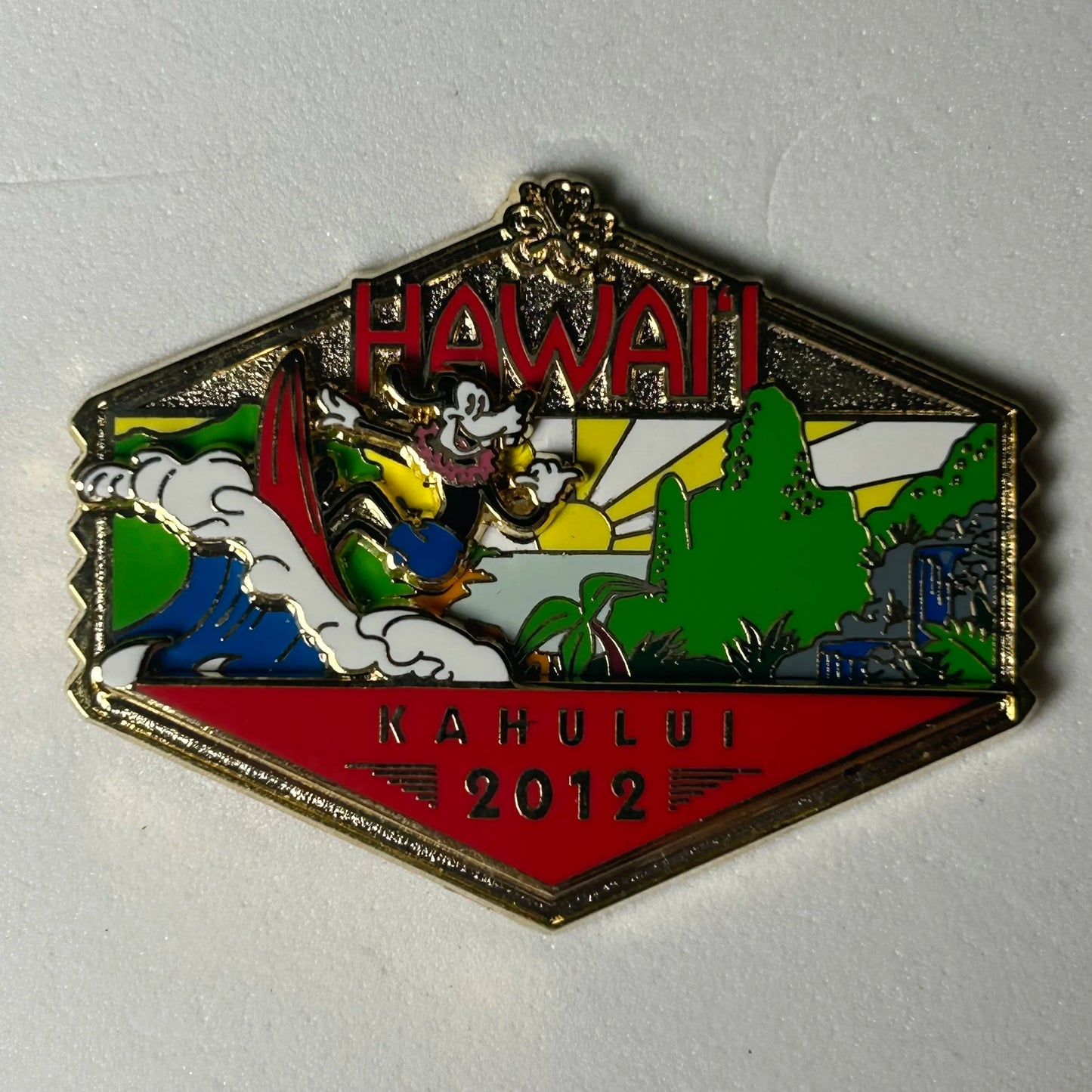 2012 - Goofy - Surfing - Kahului, Hawaii - DCL - LE 1,000 - Disney Pin on Pin