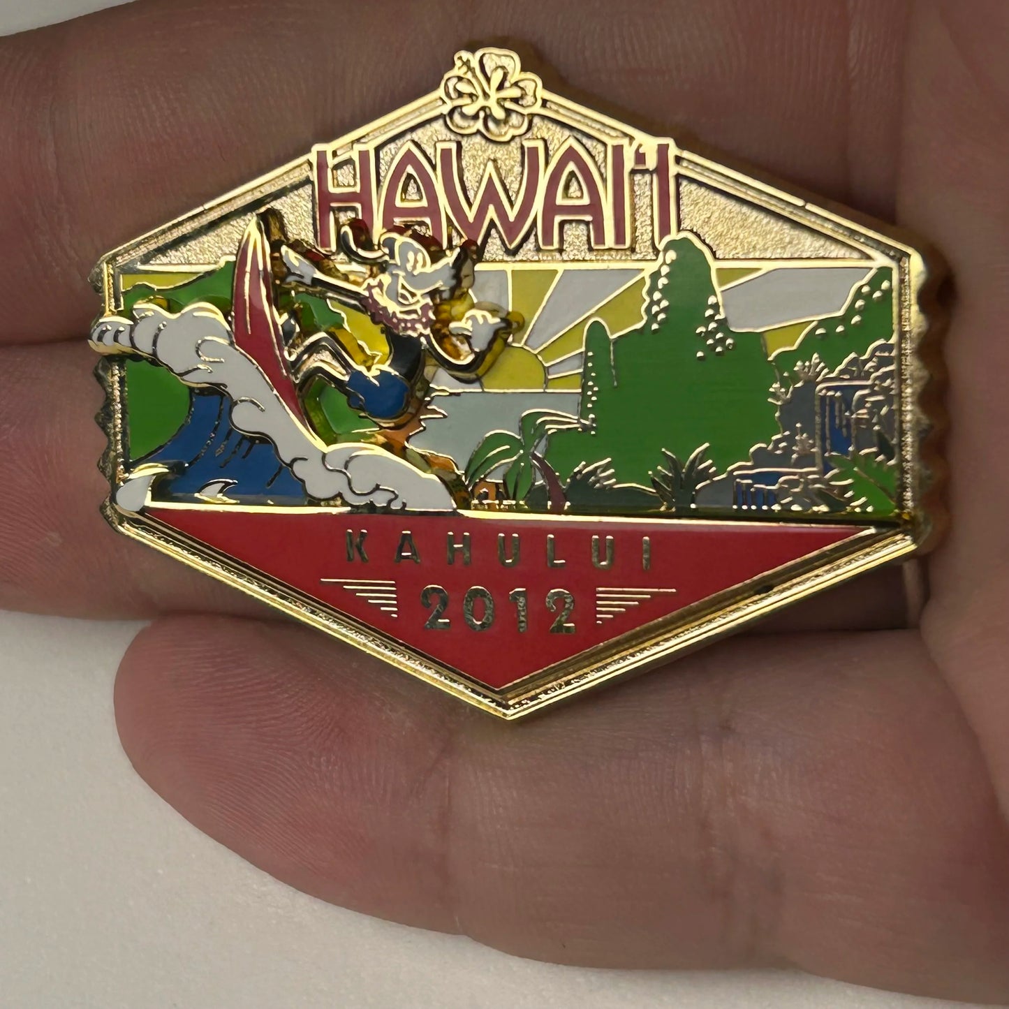 2012 - Goofy - Surfing - Kahului, Hawaii - DCL - LE 1,000 - Disney Pin on Pin