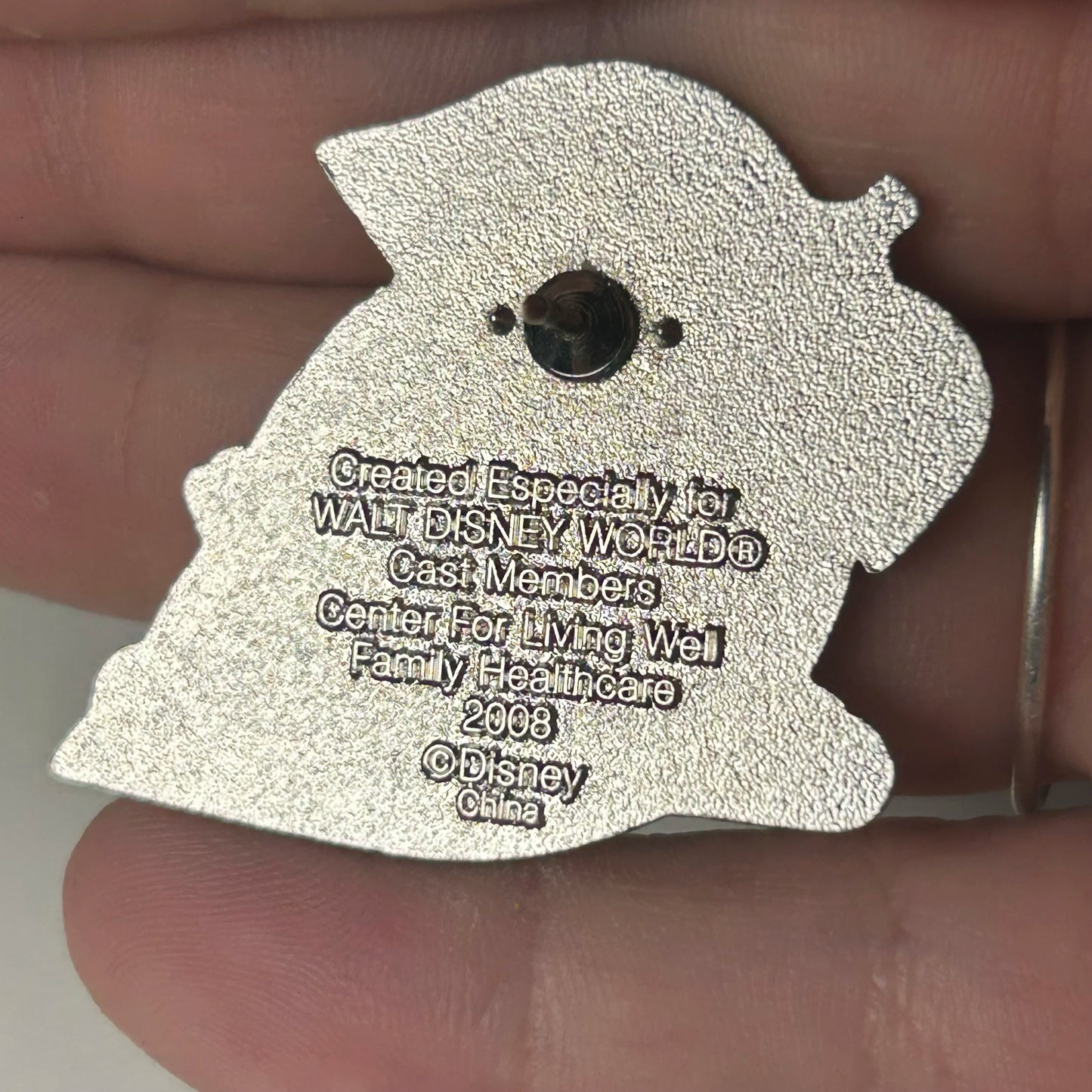2008 - Center for Living Well - Grand Opening - Cast Exclusive - Disney Pin