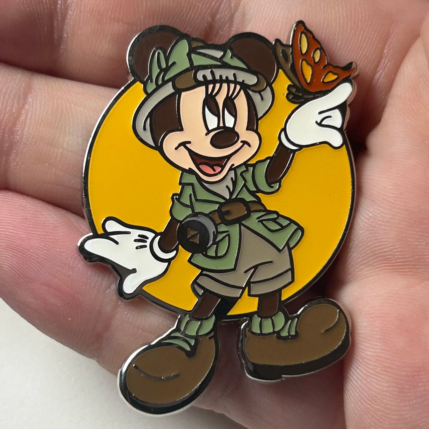2020 - Minnie Mouse - With Butterfly - Explorer Series - Disney Pin