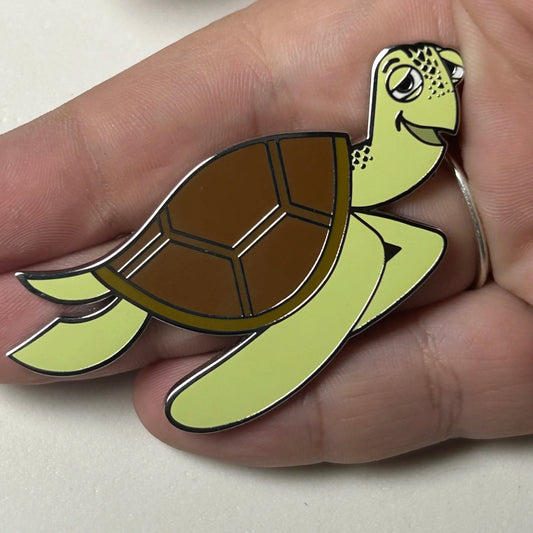 Loungefly - Crush - Finding Nemo - Disney Pin