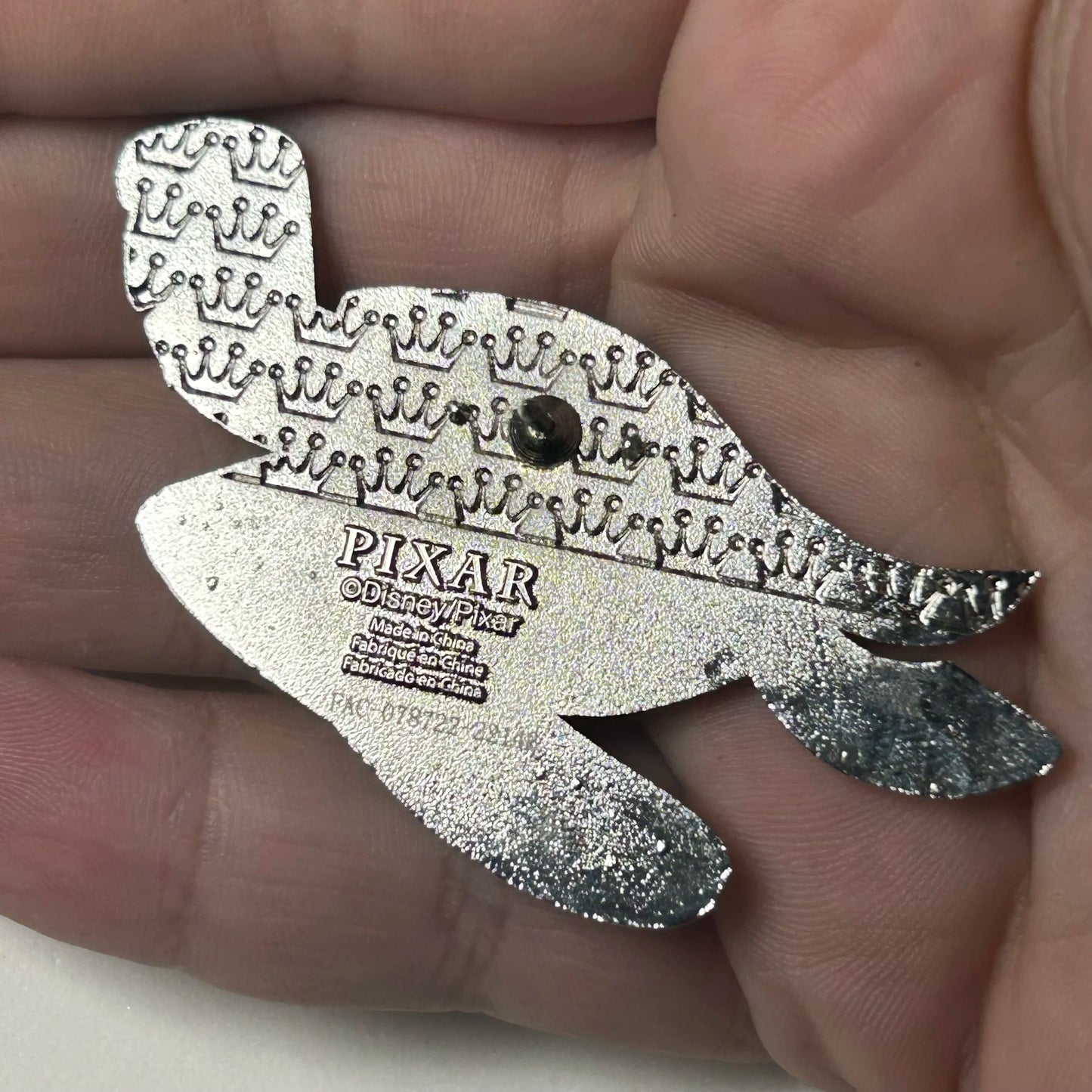 Loungefly - Crush - Finding Nemo - Disney Pin