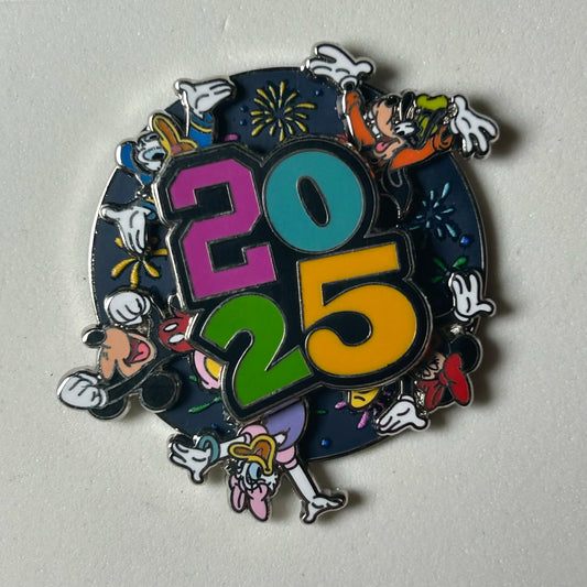 2025 - Mickey, Minnie, Goofy, Donald and Daisy - Spinner - Disney Pin