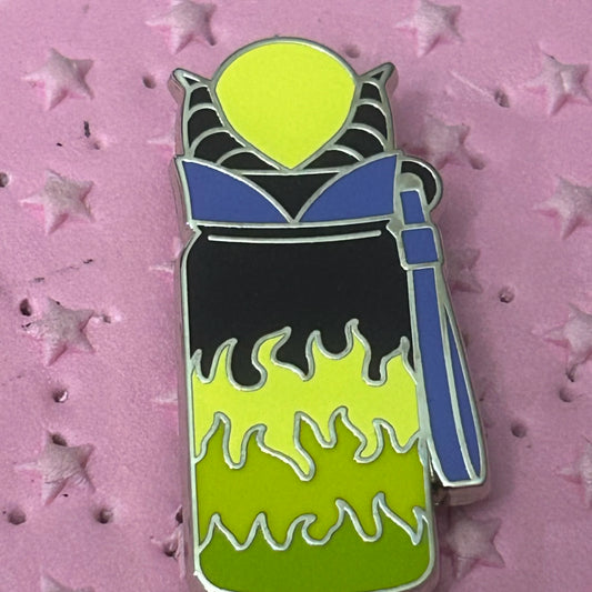 2022 - Maleficent Thermos Water Bottle Pin