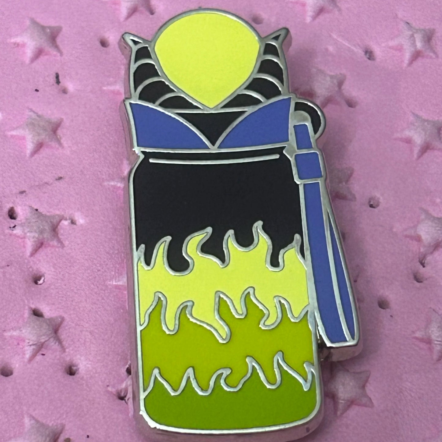 2022 - Maleficent Thermos Water Bottle Pin