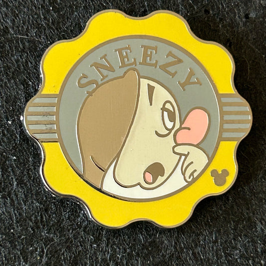 2018 - Sneezy - 7 Dwarfs - Hidden Mickey - Disney Pin