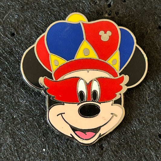 2015 - Mickey Mouse - Mardi Gras - Hidden Mickey - Disney Pin
